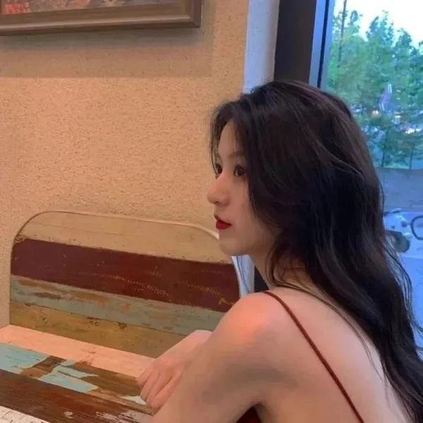 彩鸾春色